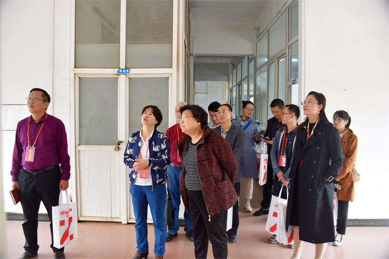 澤威爾公司 澤威爾公司