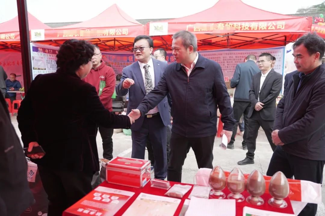 廣西農(nóng)業(yè)農(nóng)村廳副廳長(zhǎng)潘展東