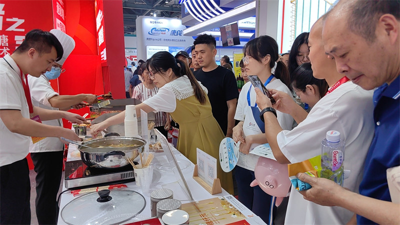 澤威爾產(chǎn)品飼喂肉蛋廣受歡迎4